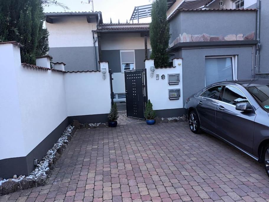 Bello Apartamento Graben-Neudorf Exterior foto