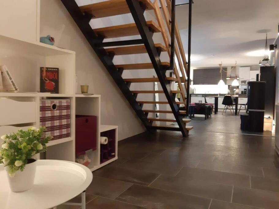 Bello Apartamento Graben-Neudorf Exterior foto